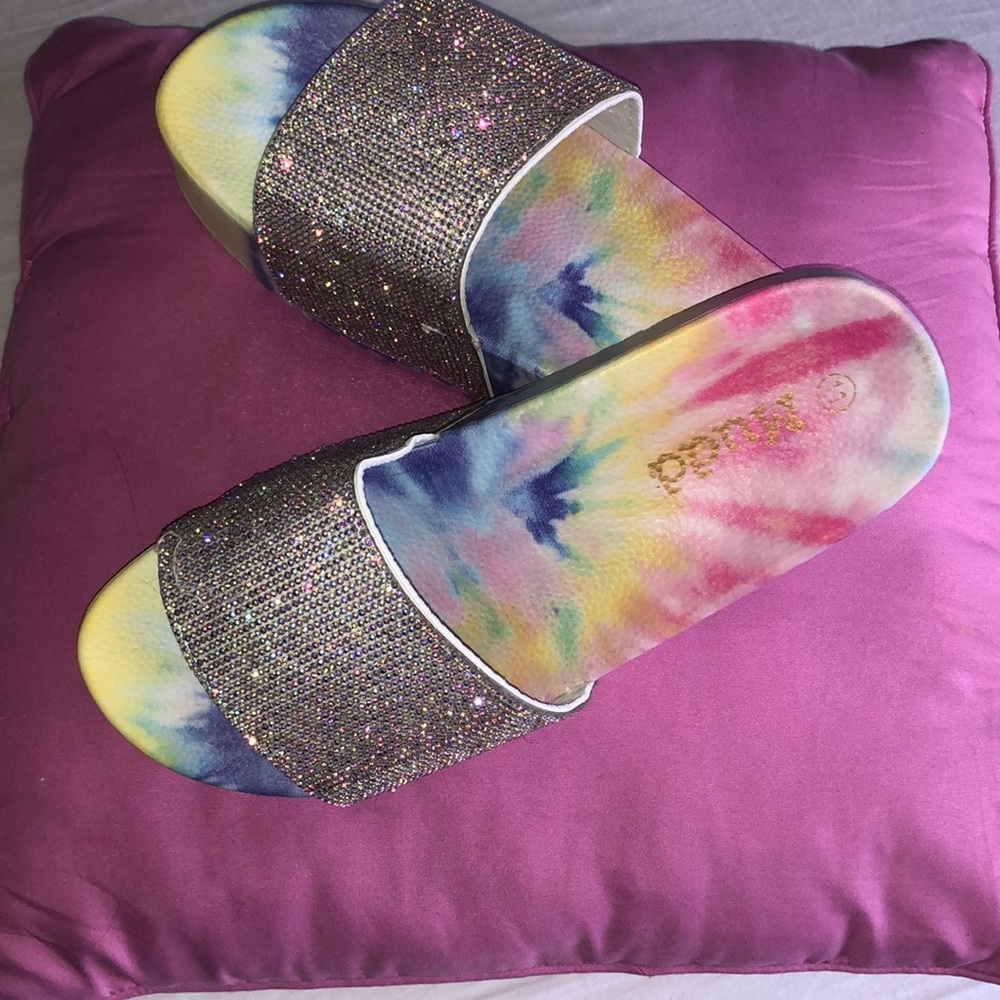Mudd Tie Dyed Platform Sandals